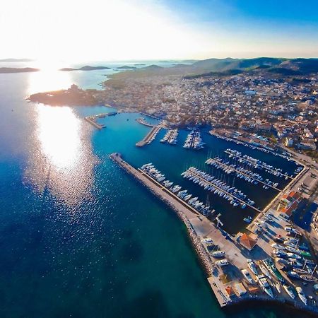 Apartmani Gabriella Vodice Esterno foto