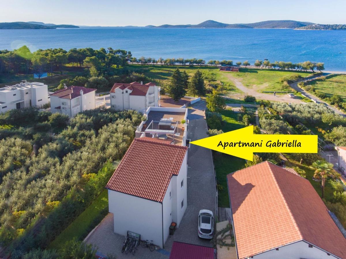 Apartmani Gabriella Vodice Esterno foto